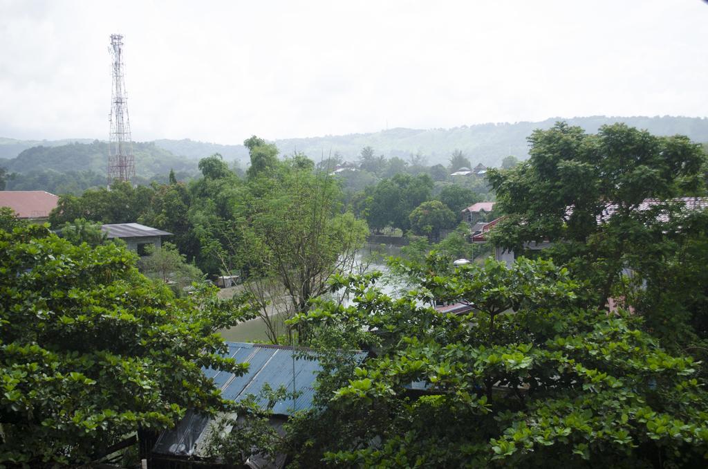 Julz Tropical Apartments Olongapo Exterior photo